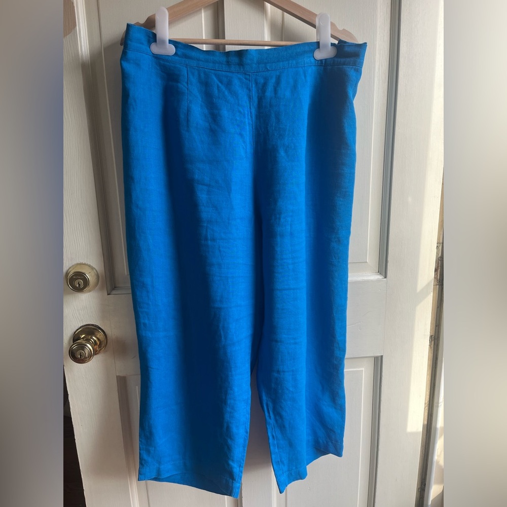 Linen Wide Leg Cropped Pants / Capris in Blue